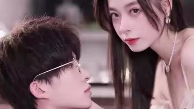 離婚后，夫人成了千億大佬(全集)